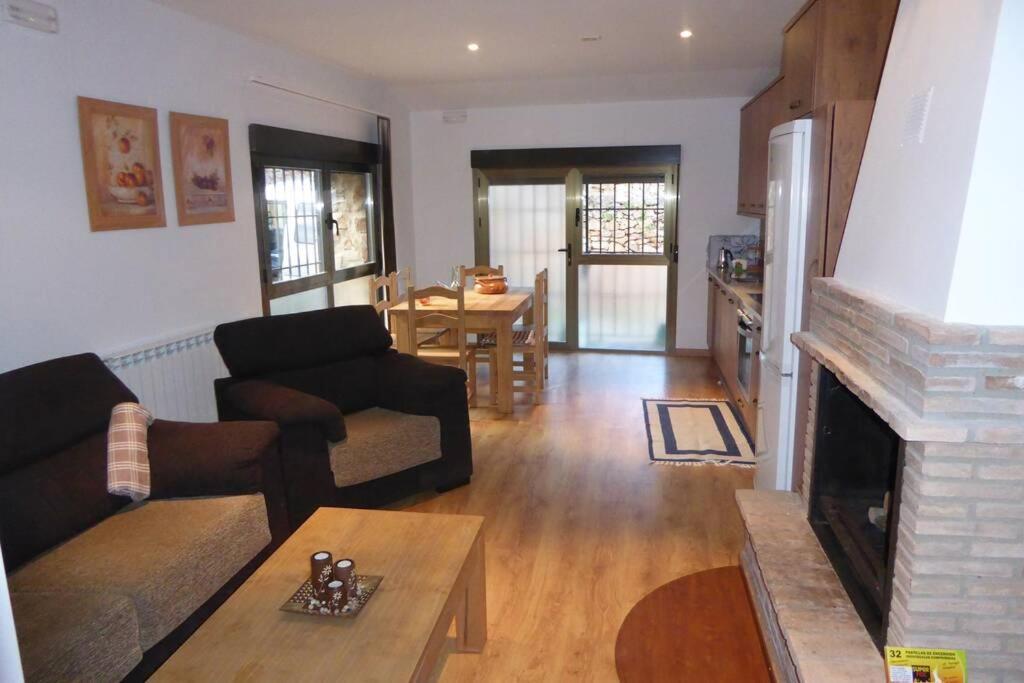 Casa Rural El Silvestrito Valdegena 外观 照片