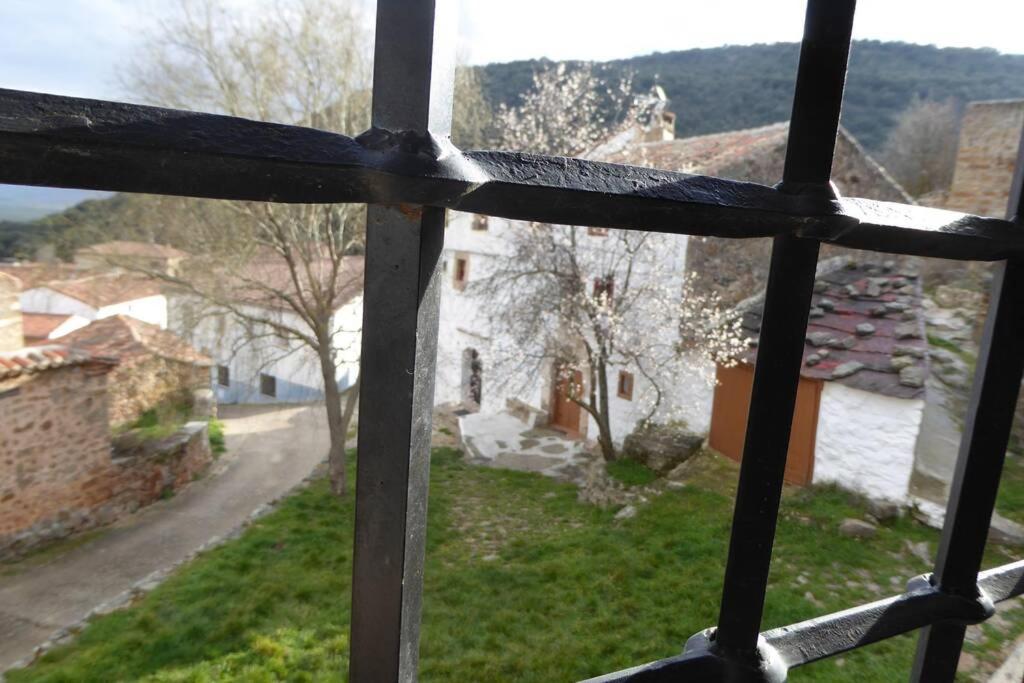 Casa Rural El Silvestrito Valdegena 外观 照片